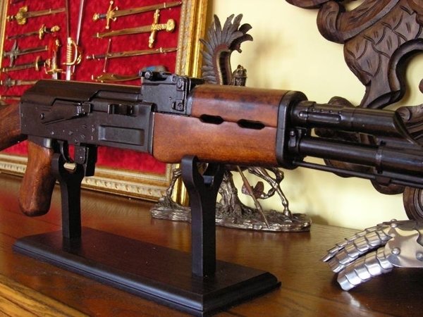 EINZIGARTIGES AK-47 Kalaschnikow-Gewehr (1086)