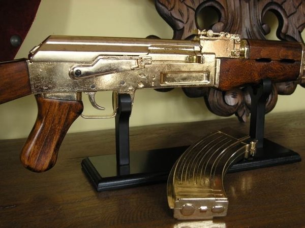 REPLIK  GOLD AK-47 Kalaschnikow-Gewehr (1086 / L)